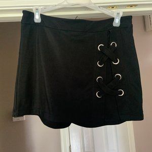 Black Skort